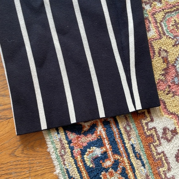 Women’s Medium cropped striped pants with tags - Picture 5 of 6